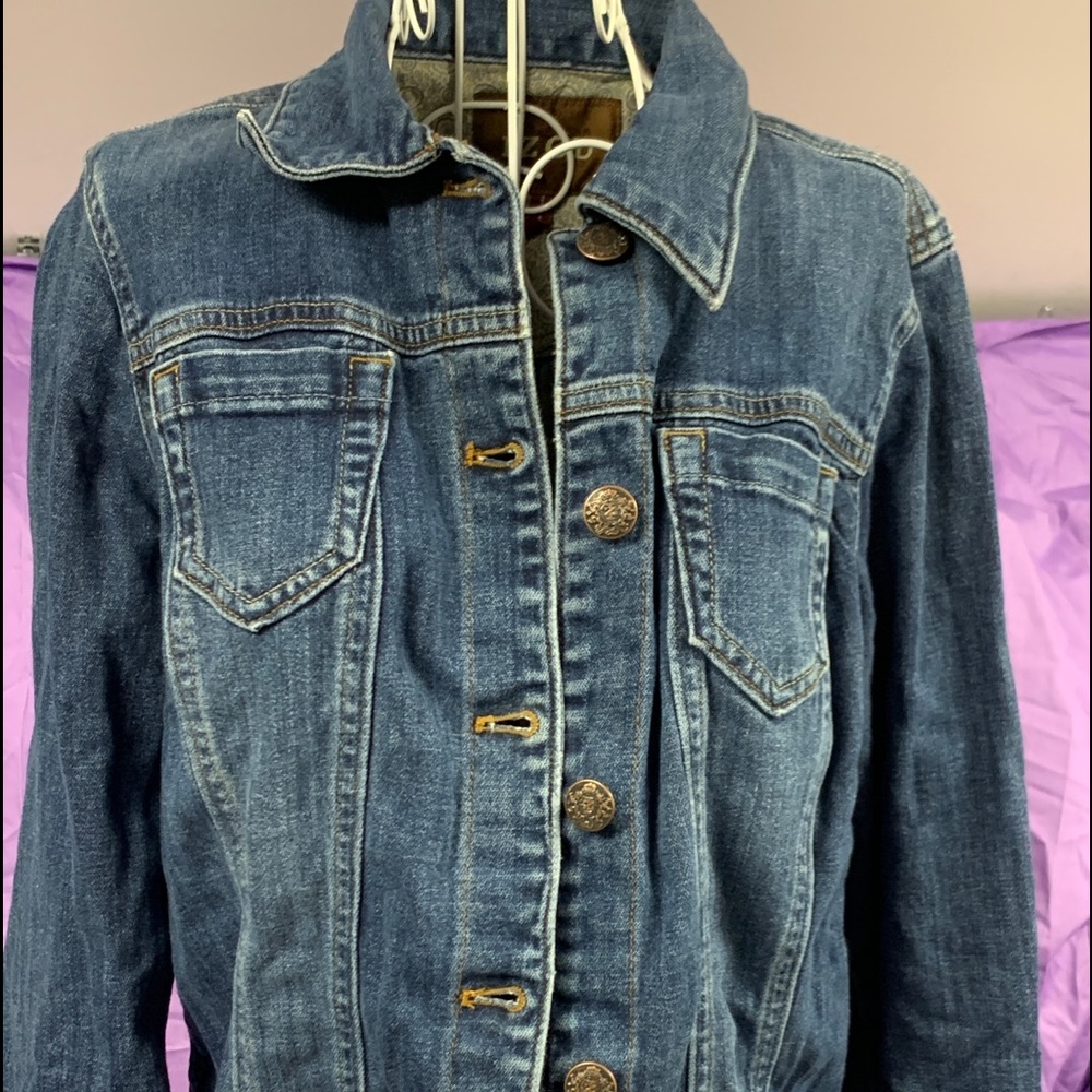 Izod ladies denim jacket size Medium